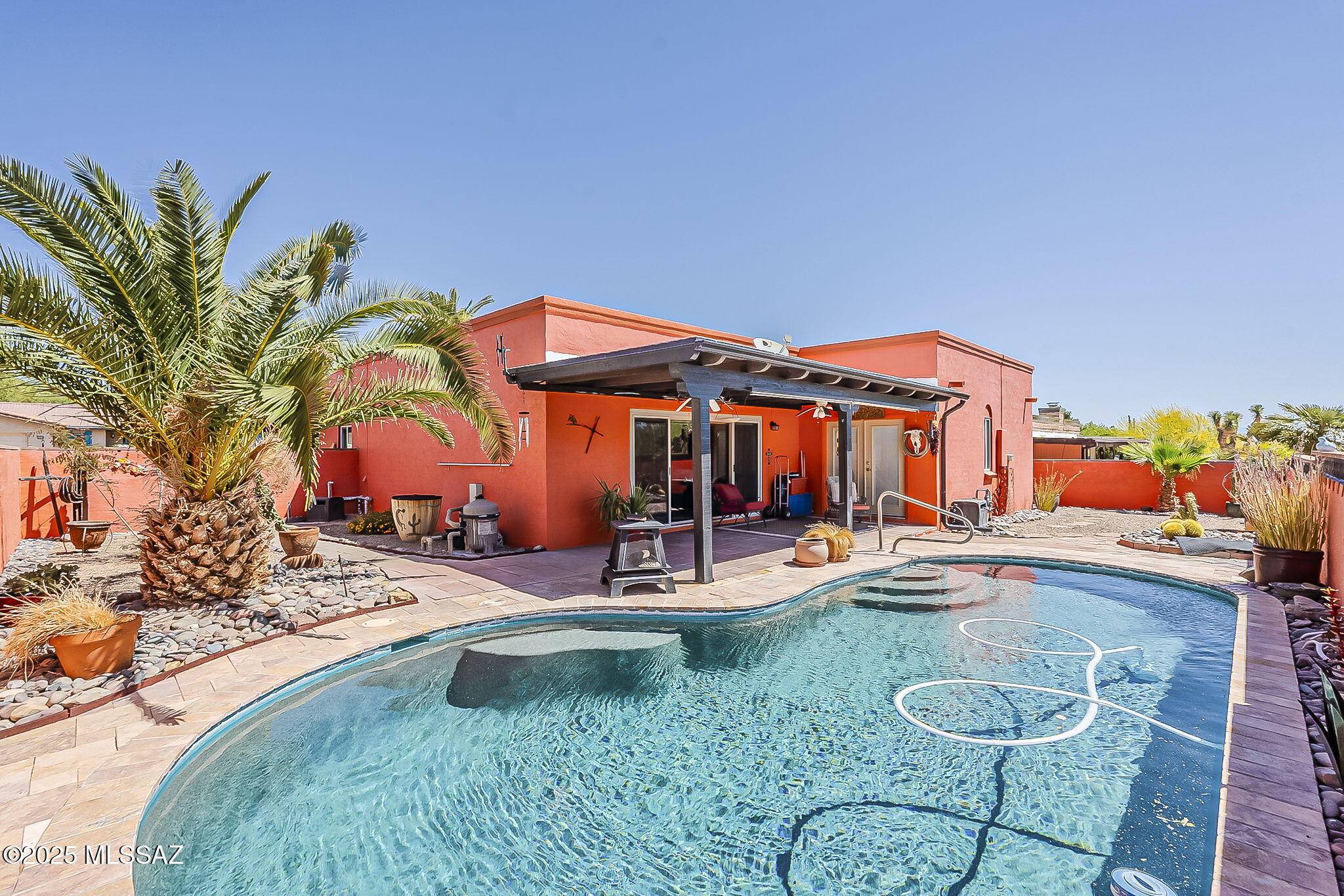 241 W Calle McCleary, Green Valley, AZ 85614
