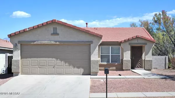 Tucson, AZ 85710,9479 E Topout Peak Place