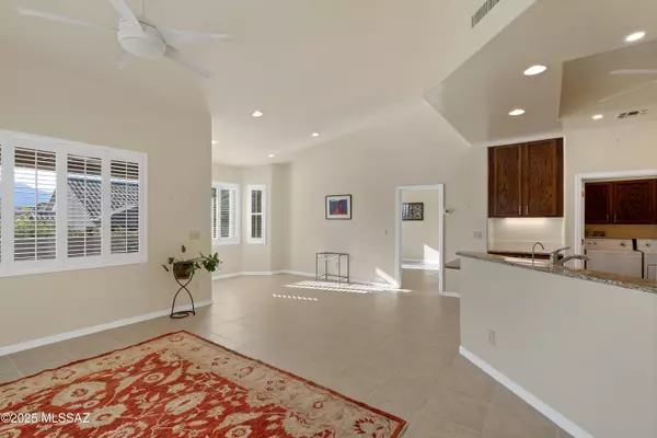 Oro Valley, AZ 85755,13401 N Rancho Vistoso Boulevard #257