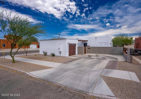 Tucson, AZ 85701,1105 S 7th Avenue