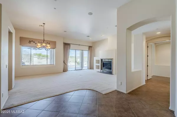 Oro Valley, AZ 85755,692 W Bright Canyon Drive