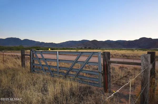 Pearce, AZ 85625,2 Lots S Desert Road #9 & 10