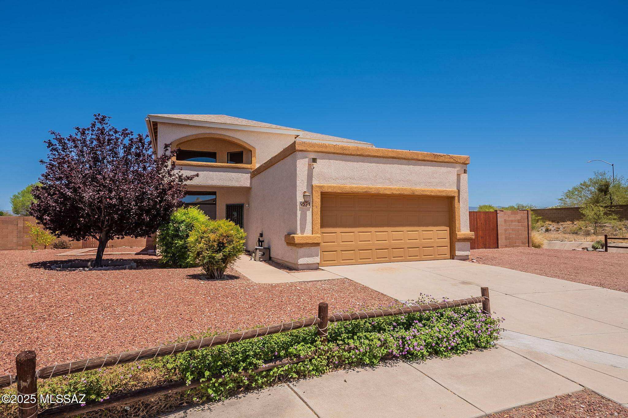 9531 E Lochnay Lane, Tucson, AZ 85747