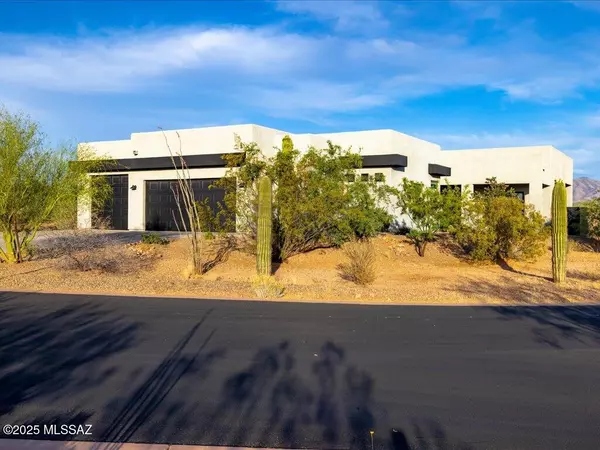 96 N Stronghold Place, Sahuarita, AZ 85629