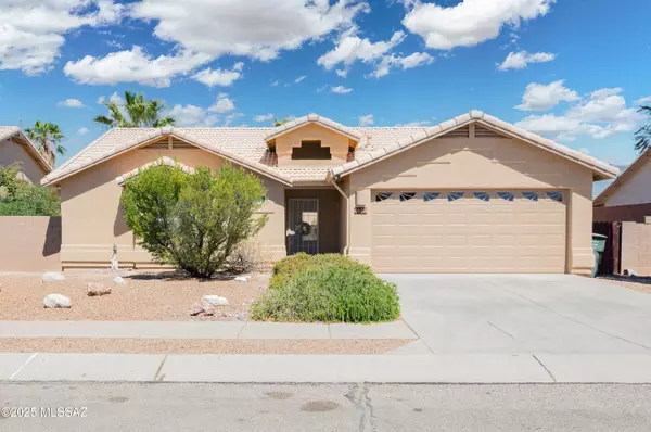 8058 S Queen Creek Drive, Tucson, AZ 85747