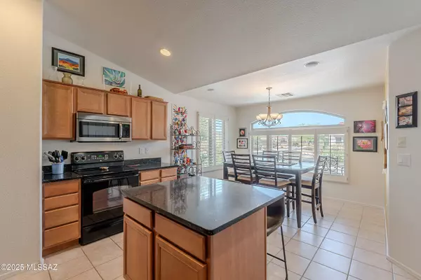 Green Valley, AZ 85614,2146 E Bluejay Vista Lane