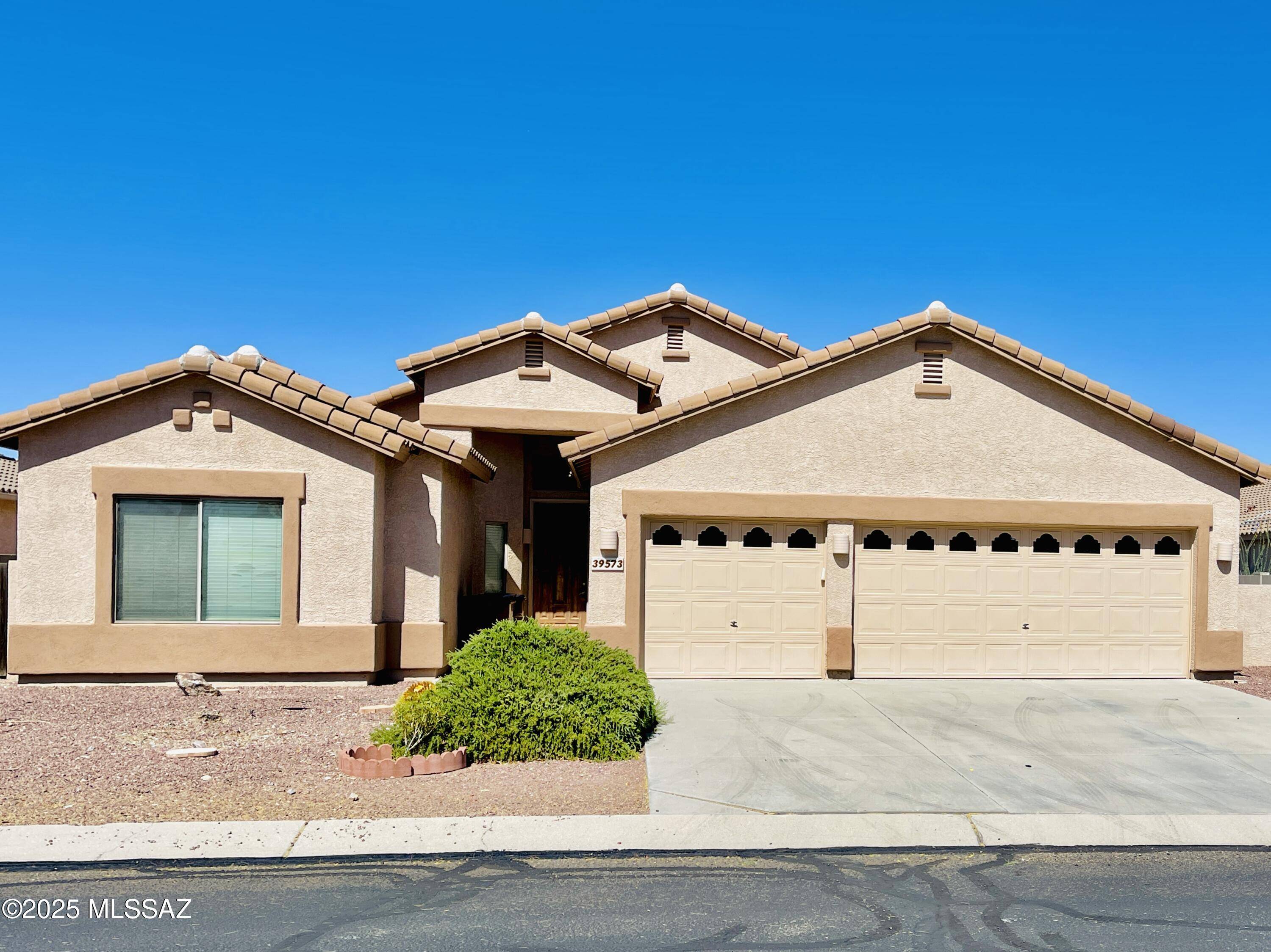 39573 S Mountain Shadow Drive, Tucson, AZ 85739