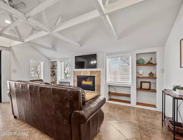 Tucson, AZ 85716,966 N Richey Boulevard