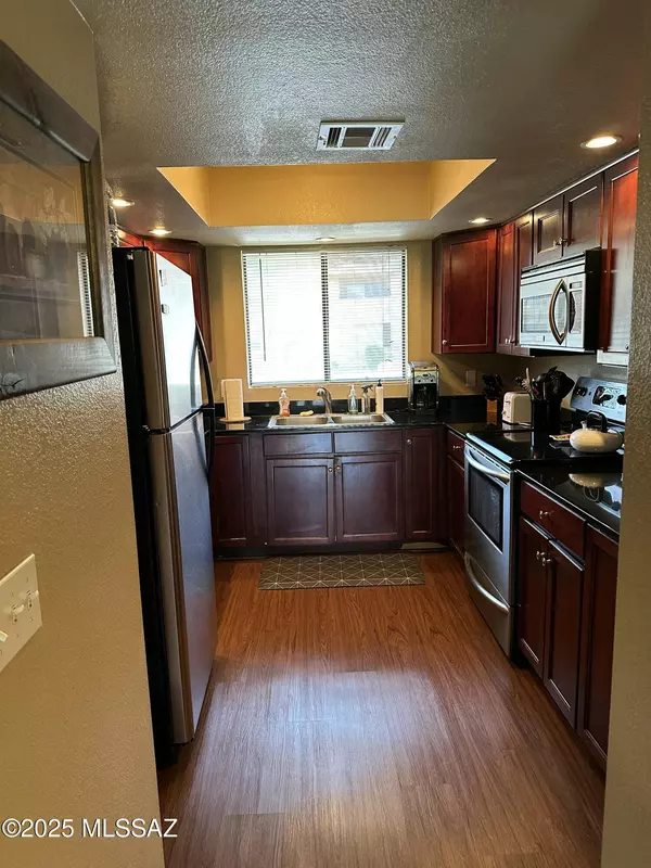 Tucson, AZ 85750,7255 E Snyder Road ## 7203