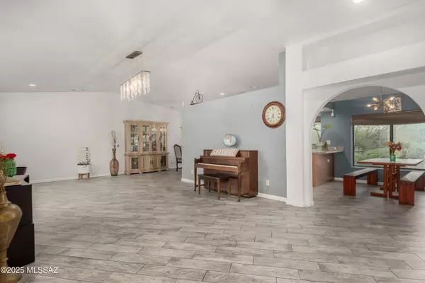 Tucson, AZ 85750,5738 N Via Umbrosa