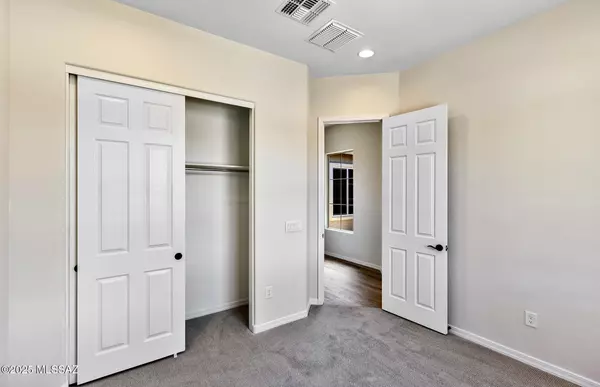 Oro Valley, AZ 85755,13382 N Sanidine Drive