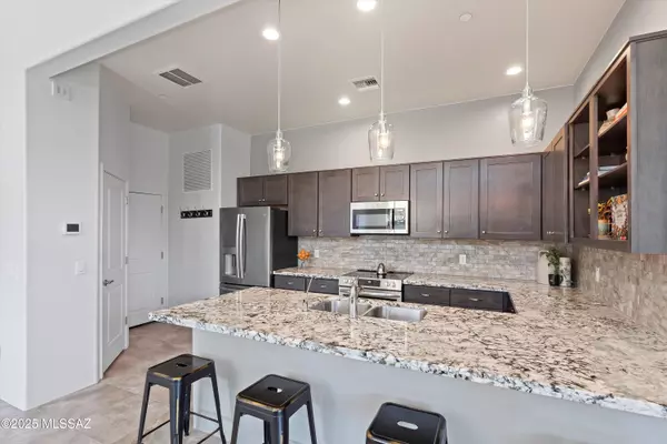 Tucson, AZ 85737,1759 E Via Colomba Bianca