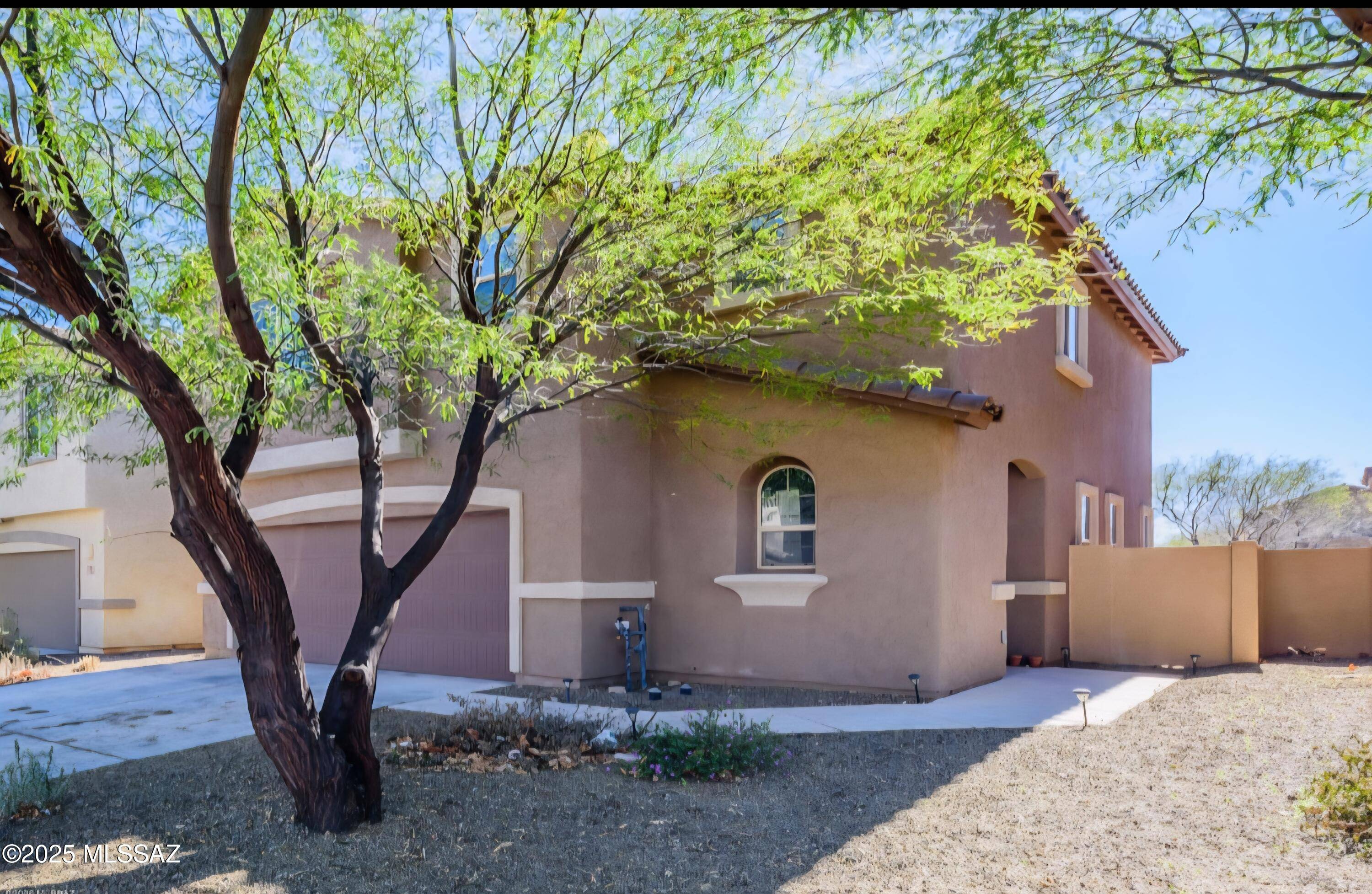 715 W Calle Ocarina, Sahuarita, AZ 85629