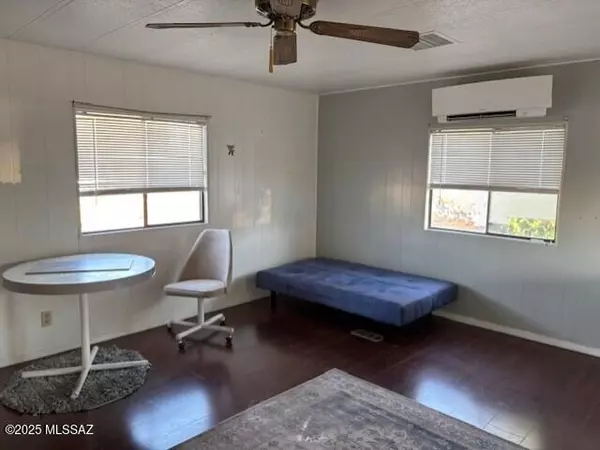 Benson, AZ 85602,3176 W Robin Road