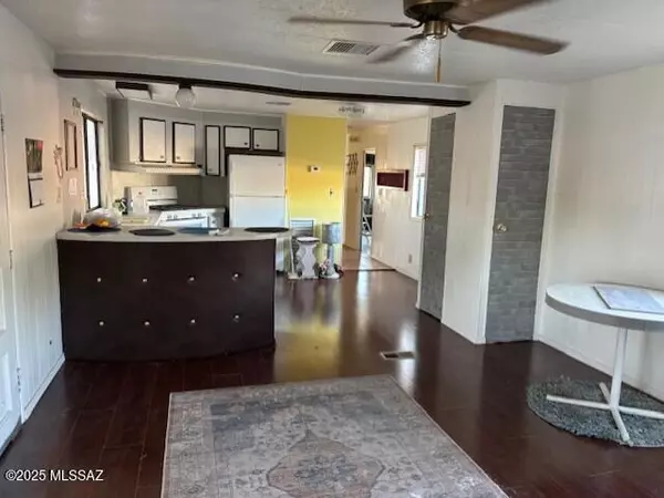 Benson, AZ 85602,3176 W Robin Road