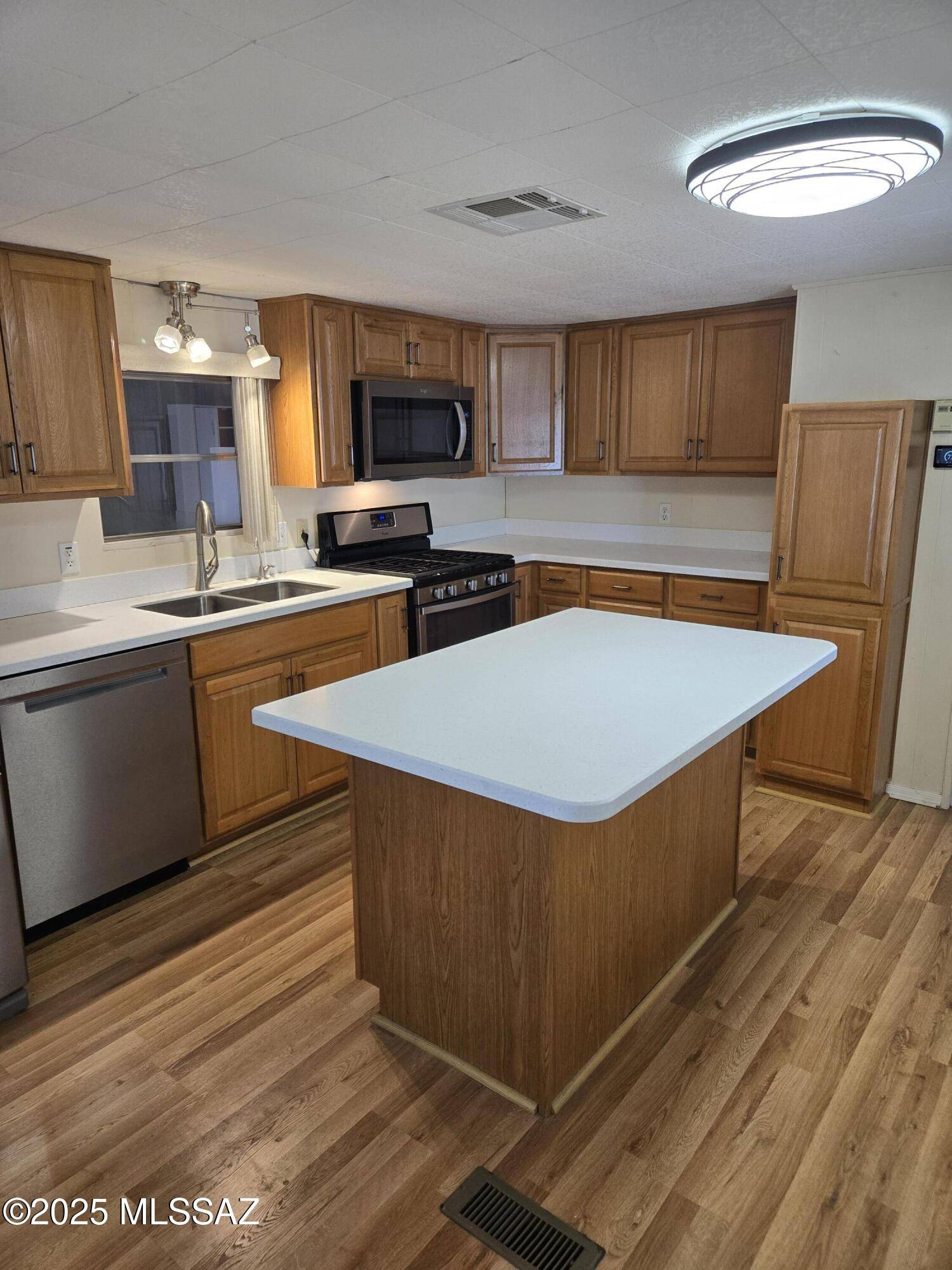 Tucson, AZ 85713,5356 W Box R Street