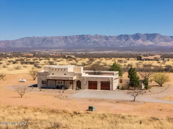 9141 E Sunshine Lane, Hereford, AZ 85615