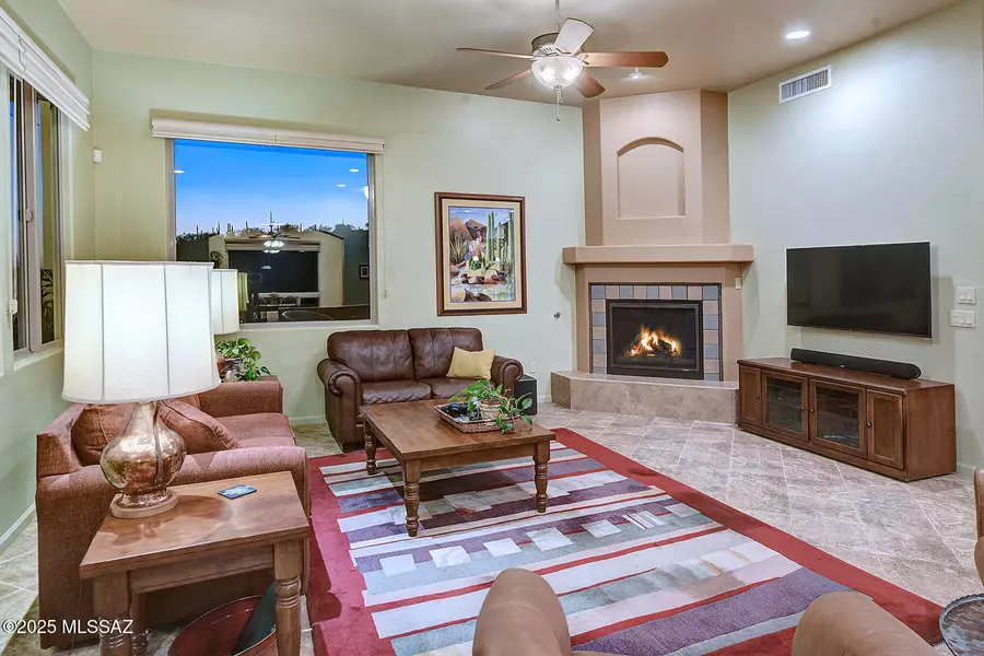 5468 N Sabino Highlands Place, Tucson, AZ 85749