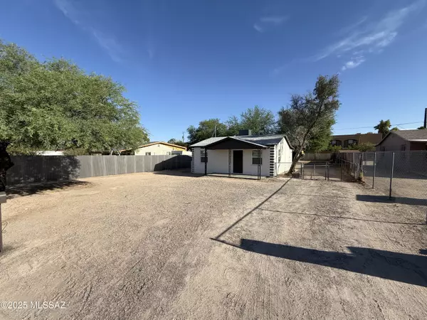 Tucson, AZ 85714,810 W President Street