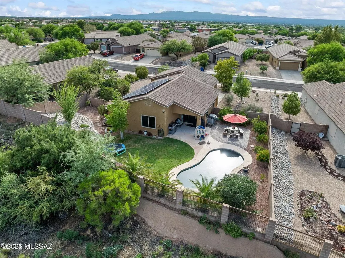 Vail, AZ 85641,533 S Sunny Rock Drive