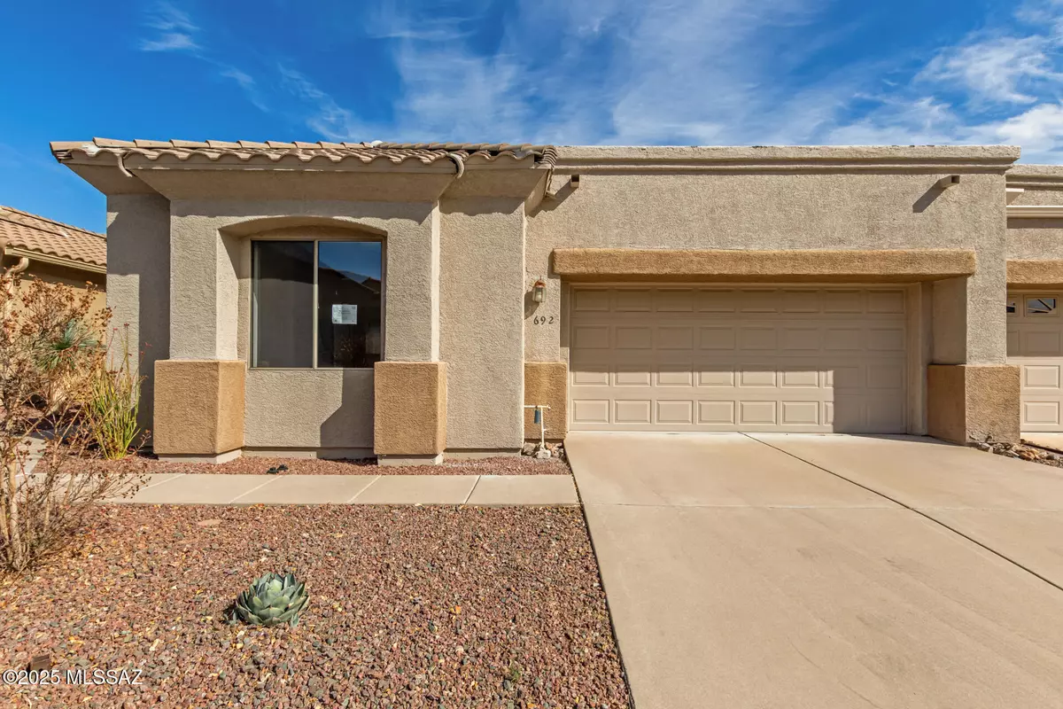 Green Valley, AZ 85614,692 N Cedar Bend Avenue