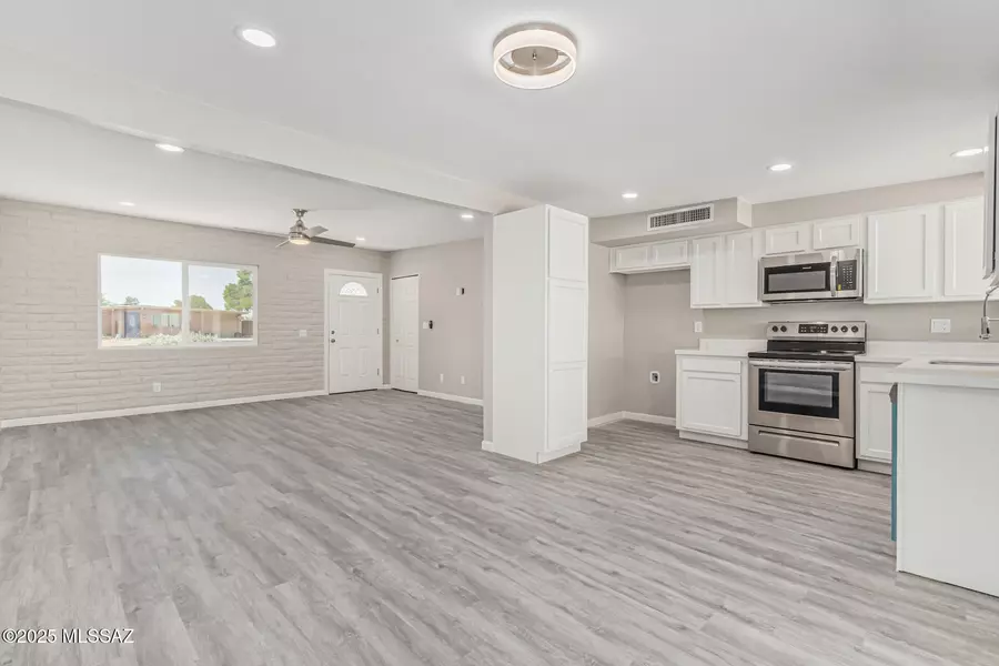 7735 E Basswood Place, Tucson, AZ 85730