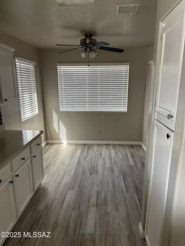 Benson, AZ 85602,221 E Radine Drive