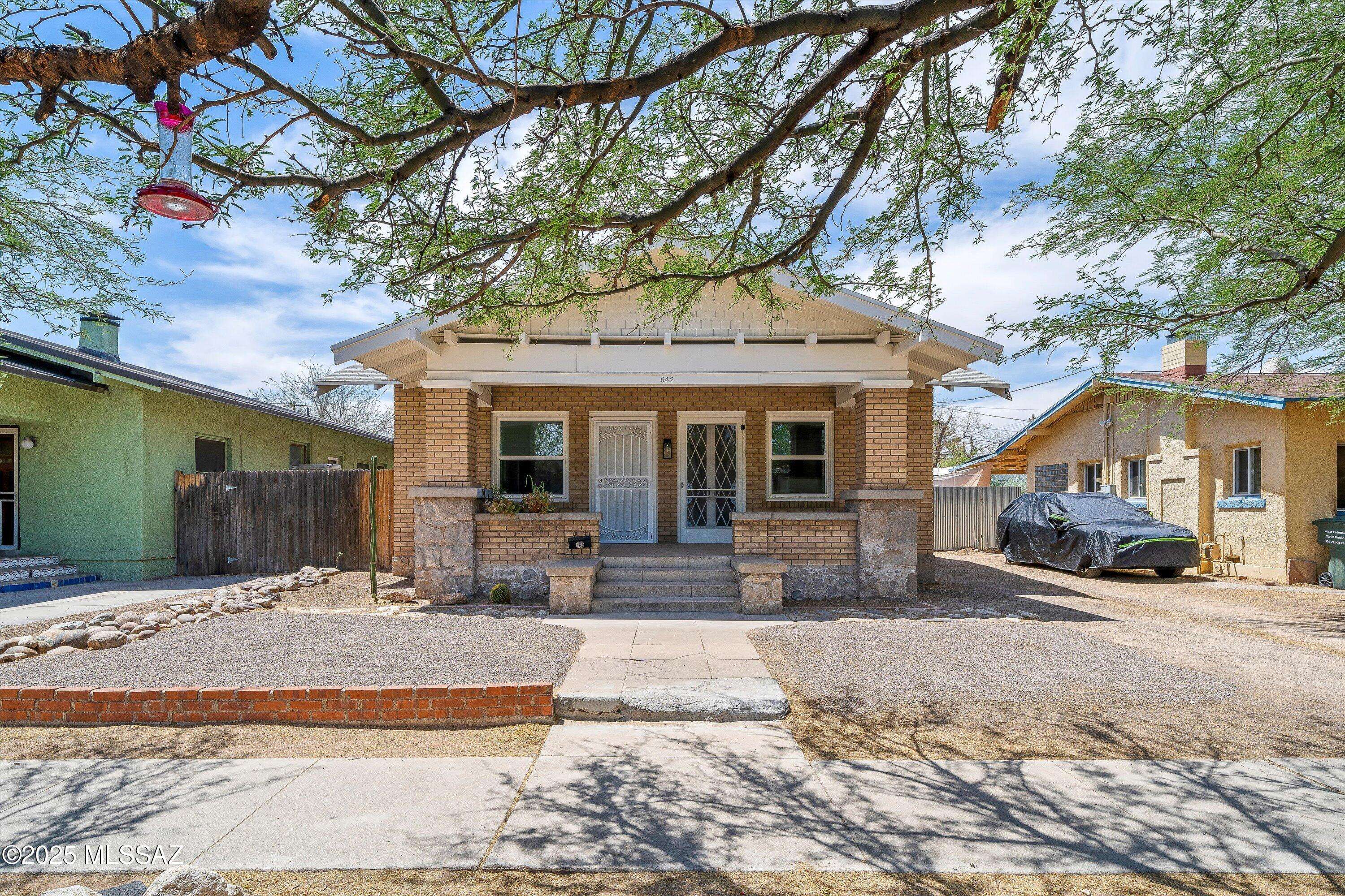 Tucson, AZ 85705,642 E 8th Street