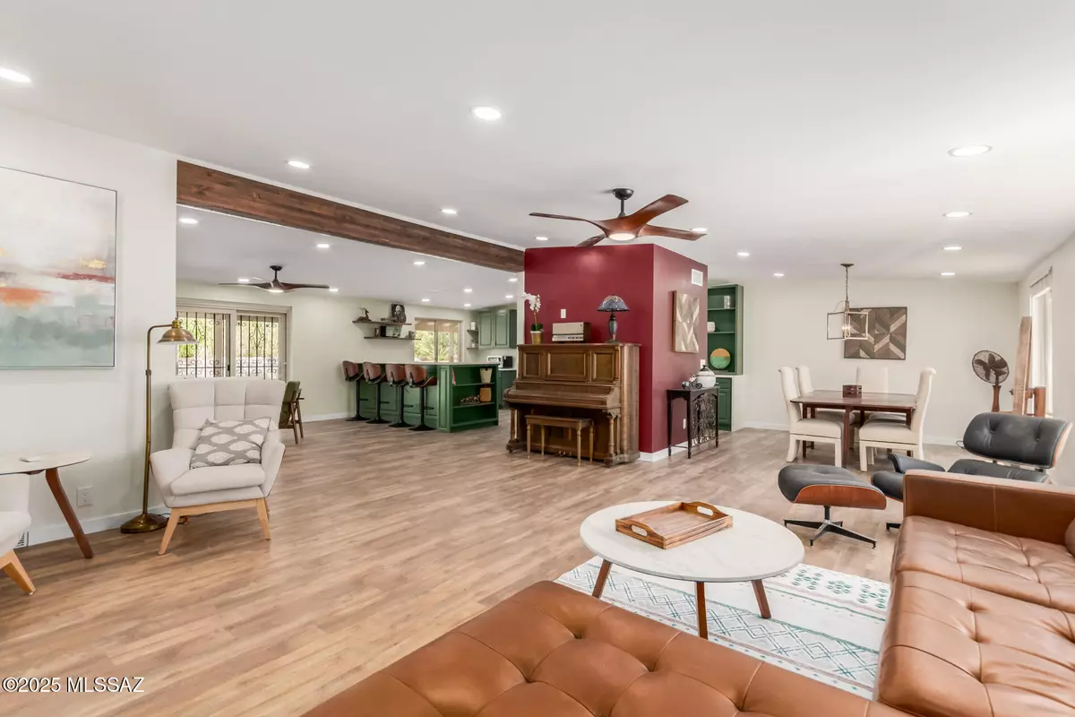 Tucson, AZ 85704,6821 N Cassim Place