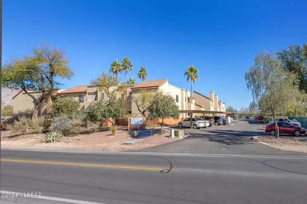 3690 N Country Club Road #1034, Tucson, AZ 85716