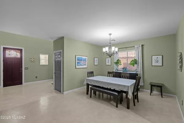 Vail, AZ 85641,17213 S Mesa Shadows Drive