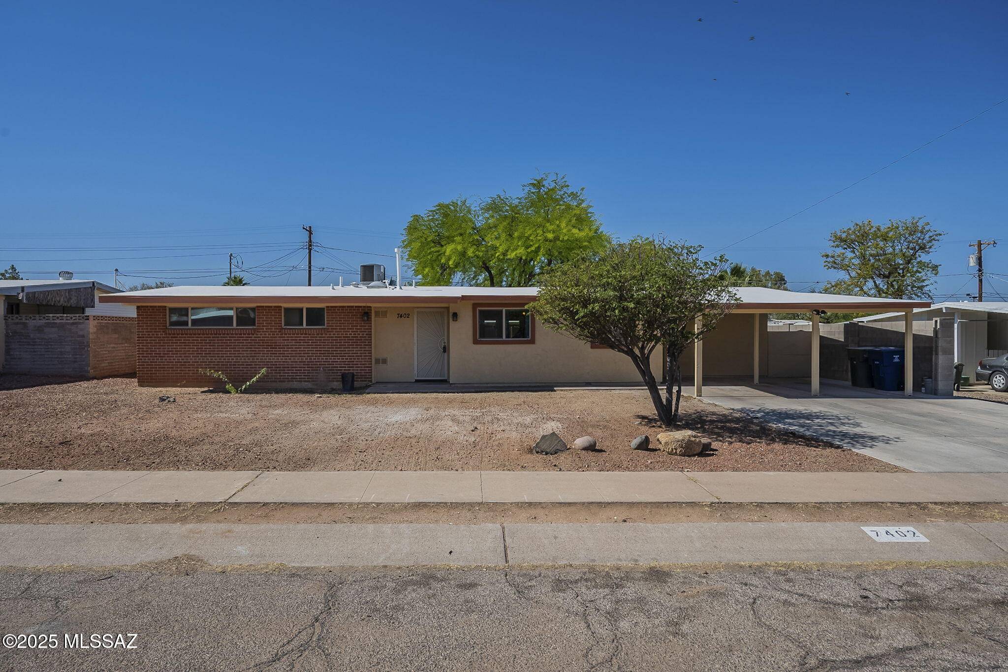 7402 E Eli Drive, Tucson, AZ 85710