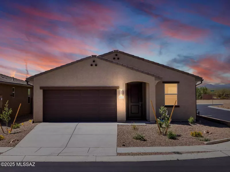 6921 W Indian Clover WayW, Tucson, AZ 85757