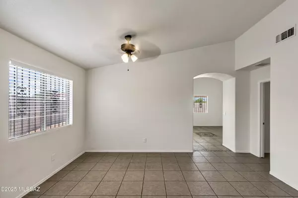 Tucson, AZ 85706,5992 S Nantac Rim Drive