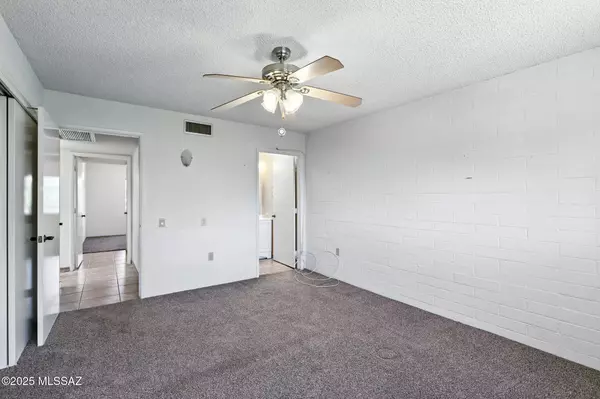 Green Valley, AZ 85614,1358 S Desert Meadows Circle