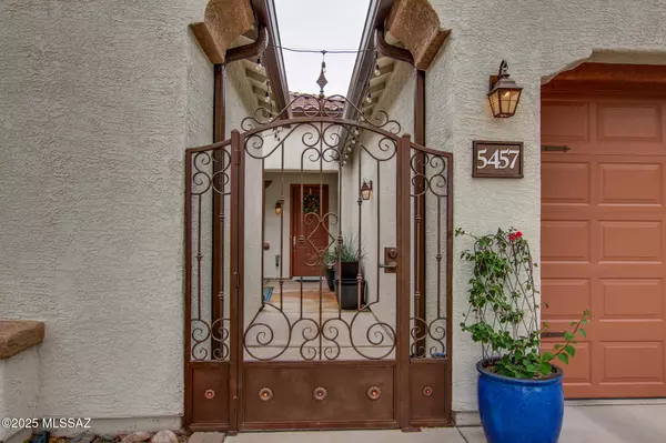 Tucson, AZ 85747,5457 S Canyon Oak Drive