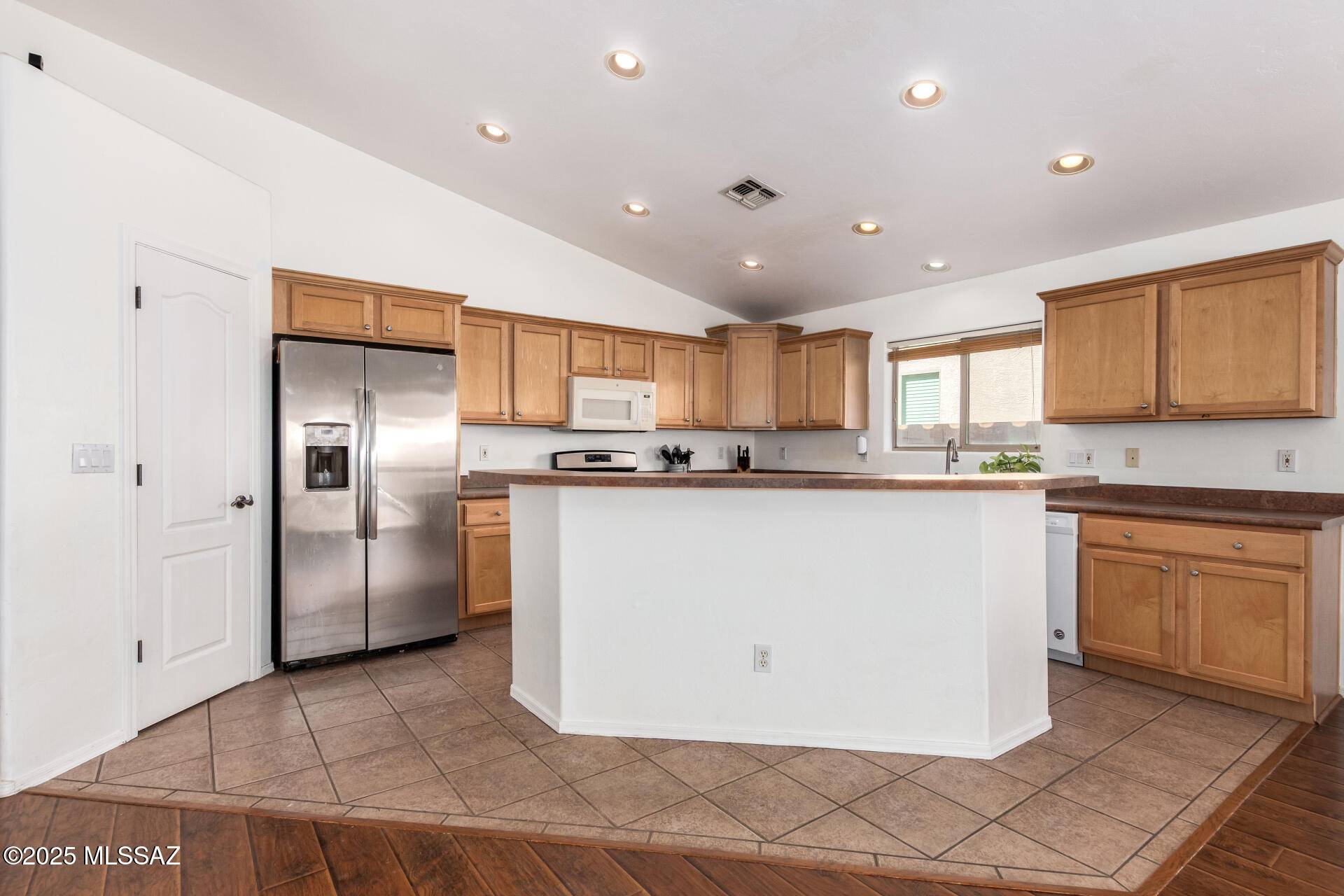 Tucson, AZ 85747,10492 E Rose Hill Street