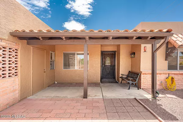 Green Valley, AZ 85614,940 S las lomas Circle