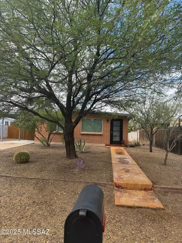 Tucson, AZ 85705,516 E Linden Street