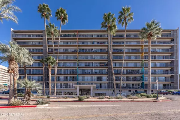 Tucson, AZ 85701,425 W Paseo Redondo #5G