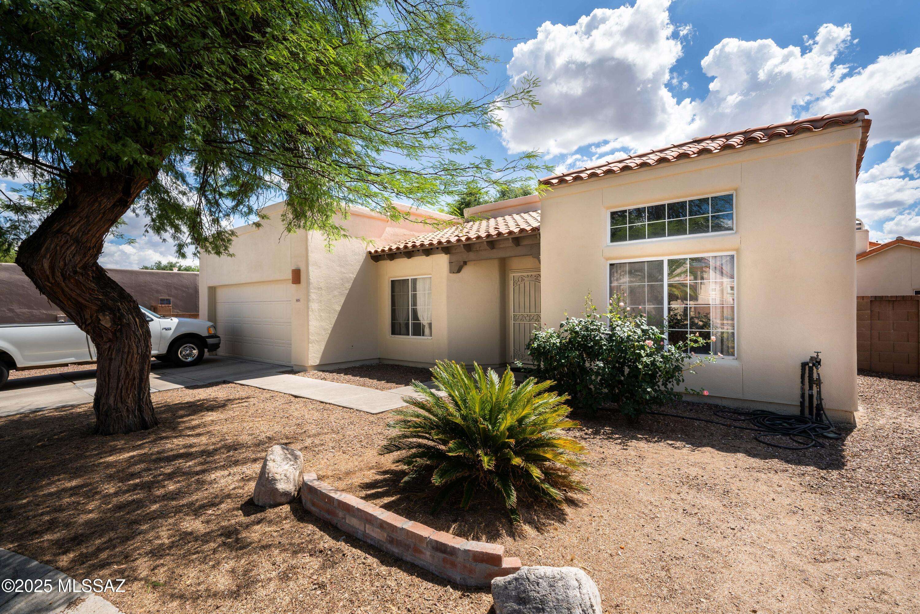 10211 N Tarheel Place, Oro Valley, AZ 85737
