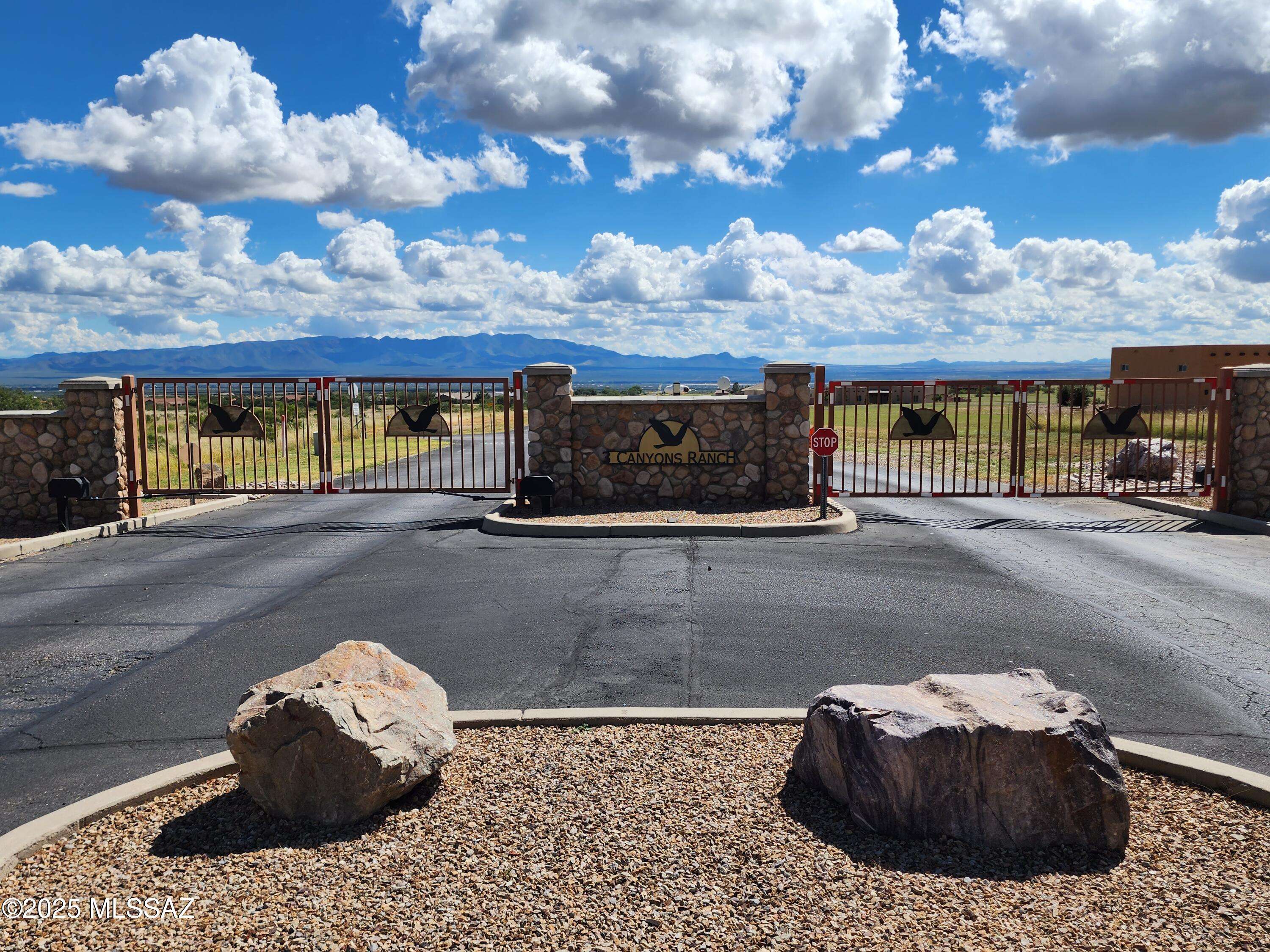 9588 S Deer Ridge Trail #8, Hereford, AZ 85615