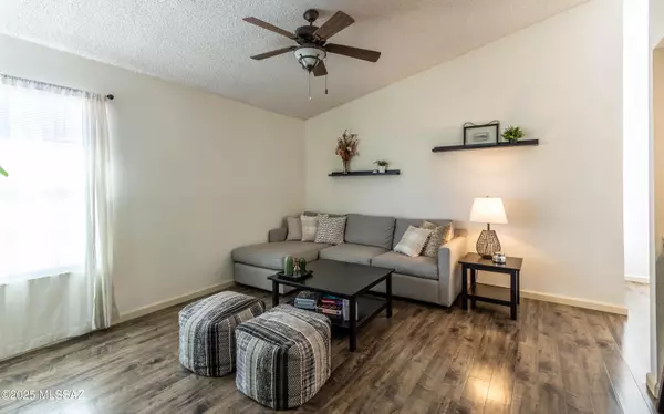 Tucson, AZ 85718,6470 N Tierra De Las Catalinas  #98