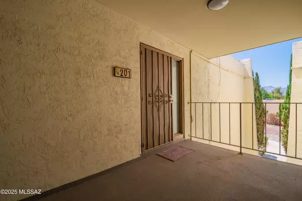 Tucson, AZ 85710,625 S Prudence Road #APT 201