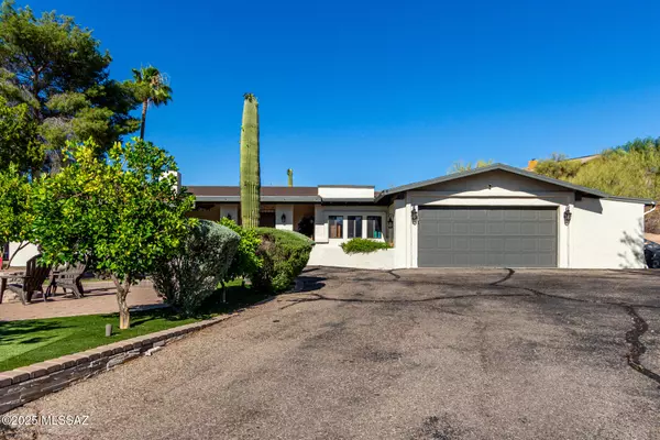 4720 N Paseo De Los Rancheros, Tucson, AZ 85745
