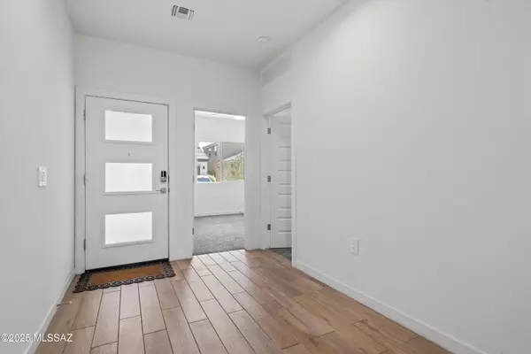 Vail, AZ 85641,12767 E Giada Drive