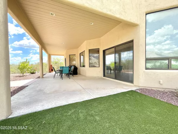 Tucson, AZ 85737,11435 N Skywire Way