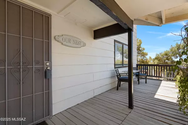 Oracle, AZ 85623,745 N Las Flores Drive