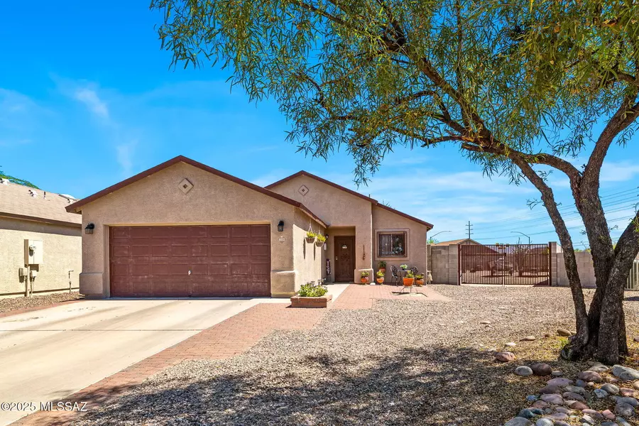 6033 S Mogollon Drive, Tucson, AZ 85706