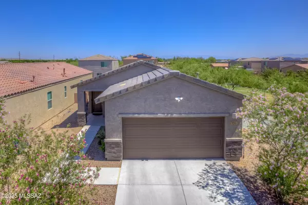 Sahuarita, AZ 85629,793 E Catwalk Place